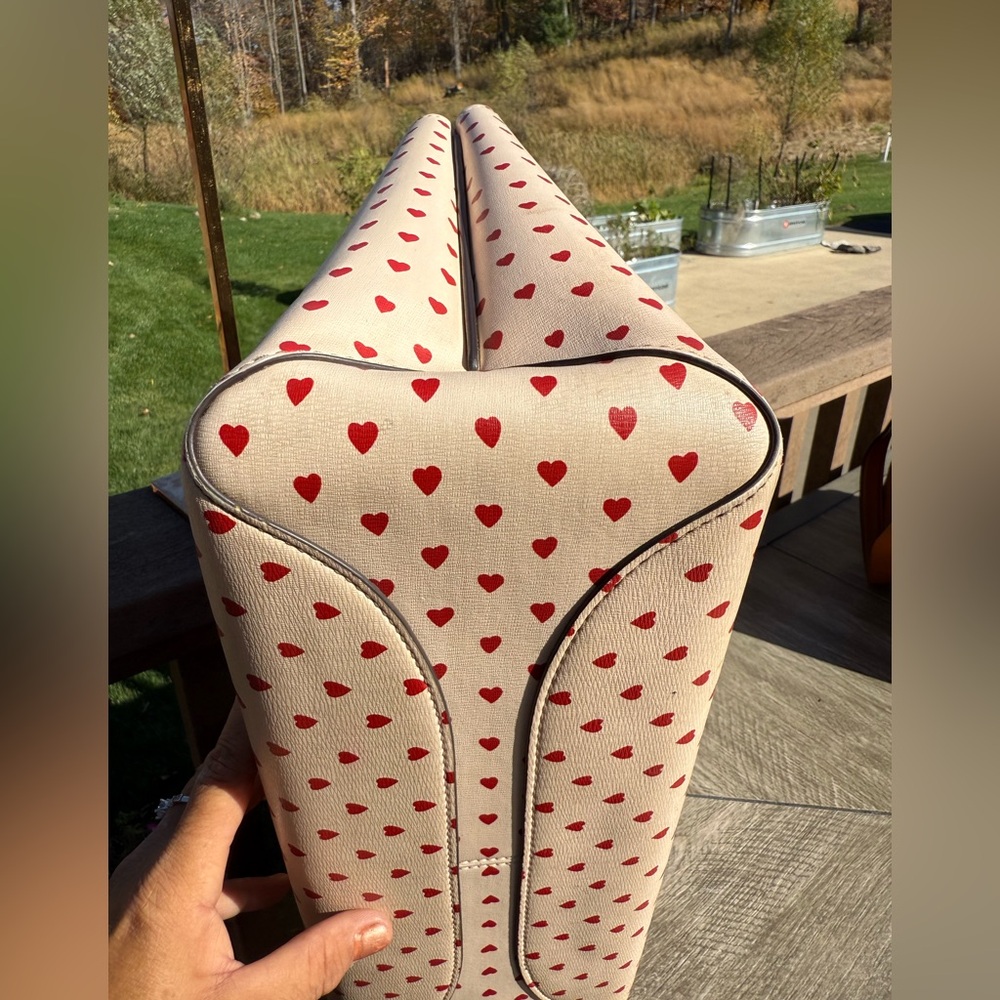 Kate Spade Cream and Red Heart Tote - Picture 2 of 6